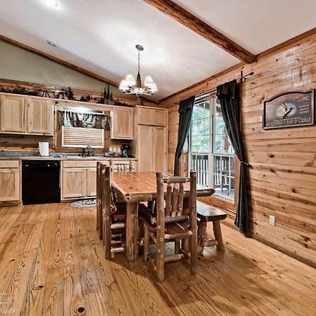 Secluded 2 Story Cabin Pool Wifi Smart Tvs Villa Eureka Springs Exteriör bild